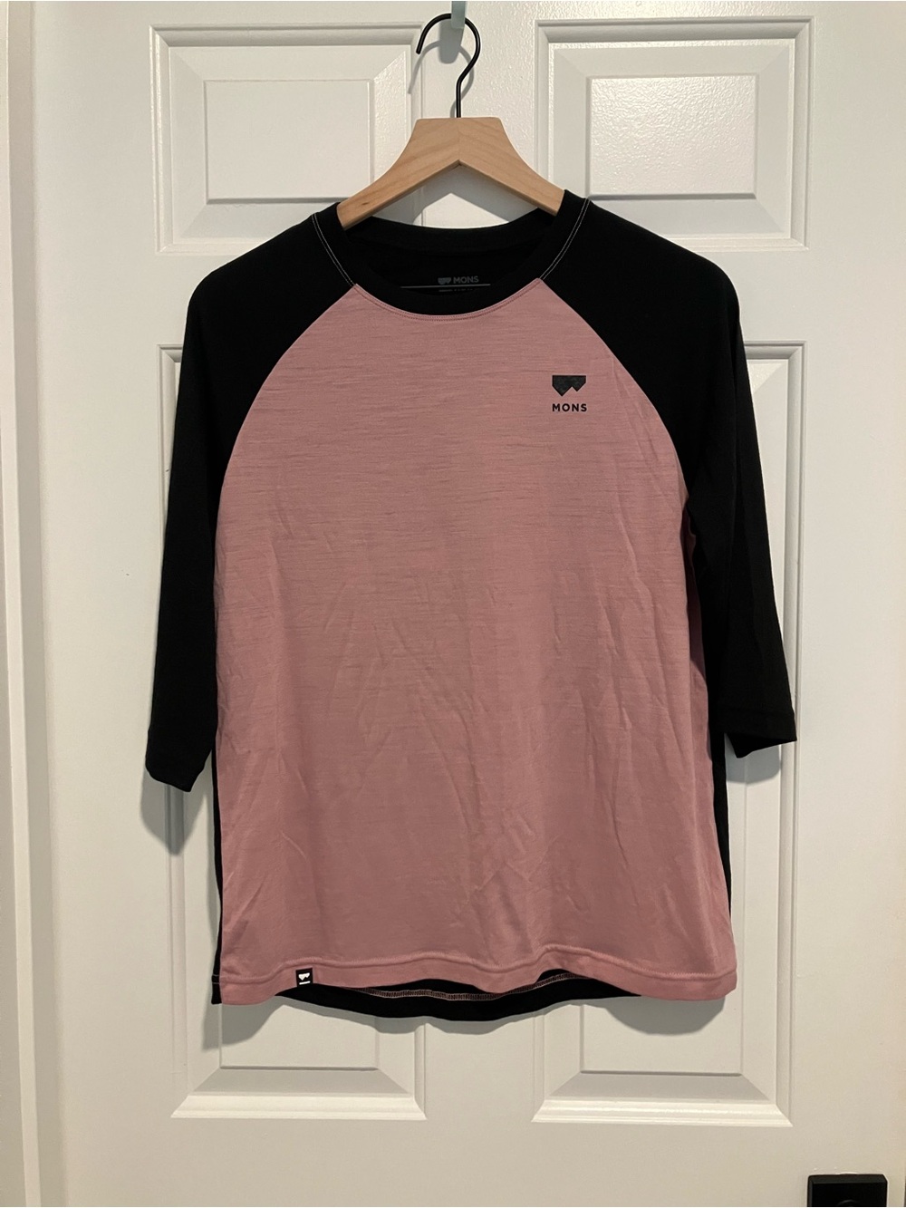 Mons Royale Merino Wool Mnt Bike Top | Raglan Long-Sleeve Pink | Mountain Bike
